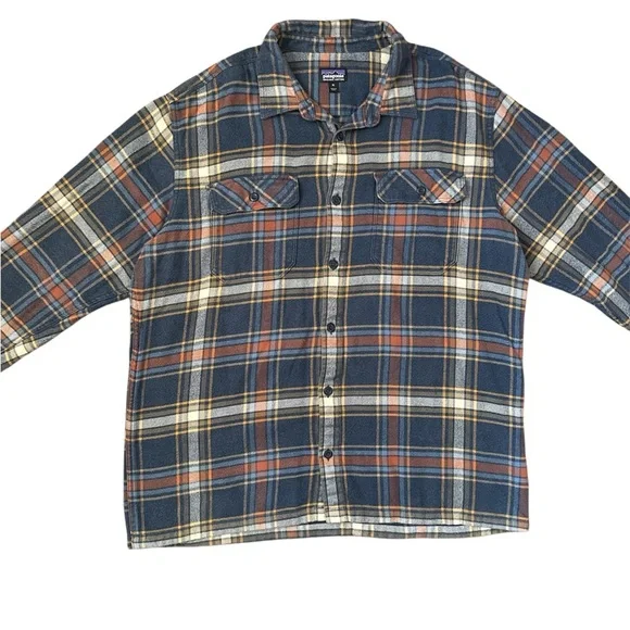 Patagonia Plaid Button-Up Shirt - Picture 2 of 6